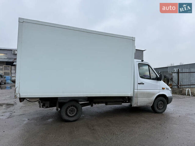 Білий Мерседес Sprinter, об'ємом двигуна 2.15 л та пробігом 327 тис. км за 10500 $, фото 6 на Automoto.ua