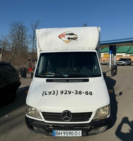 Белый Мерседес Sprinter, объемом двигателя 2.69 л и пробегом 515 тыс. км за 12500 $, фото 1 на Automoto.ua