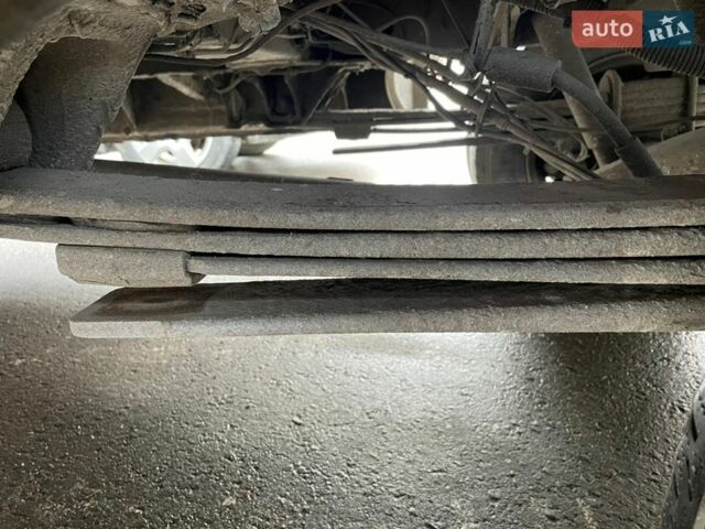 Белый Мерседес Sprinter, объемом двигателя 2.15 л и пробегом 444 тыс. км за 12222 $, фото 25 на Automoto.ua