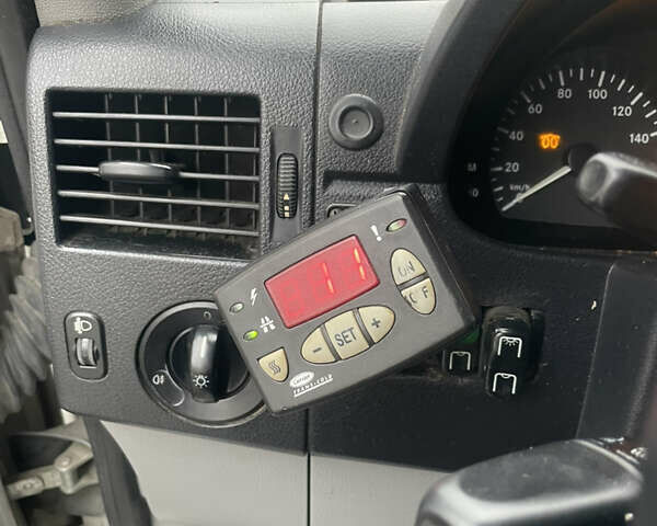 Белый Мерседес Sprinter, объемом двигателя 2.99 л и пробегом 1 тыс. км за 16300 $, фото 15 на Automoto.ua