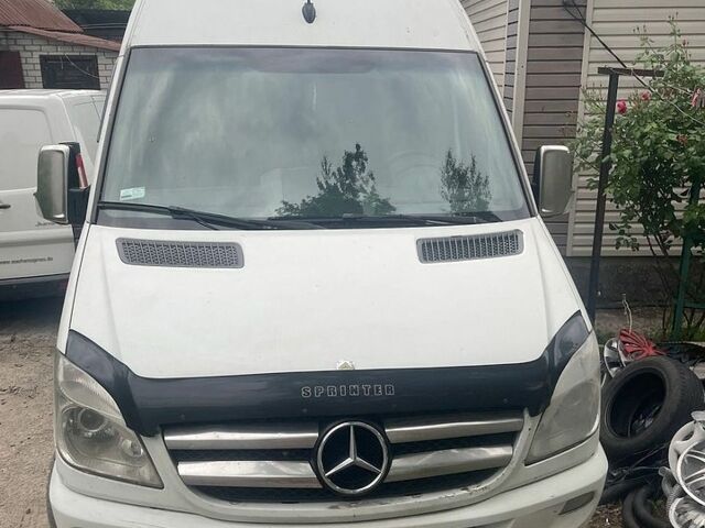 Білий Мерседес Sprinter, об'ємом двигуна 2.15 л та пробігом 300 тис. км за 9500 $, фото 18 на Automoto.ua