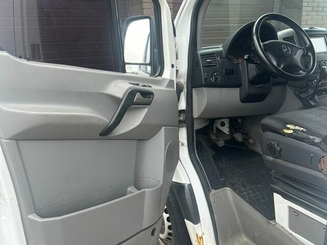 Білий Мерседес Sprinter, об'ємом двигуна 2.15 л та пробігом 590 тис. км за 8700 $, фото 10 на Automoto.ua