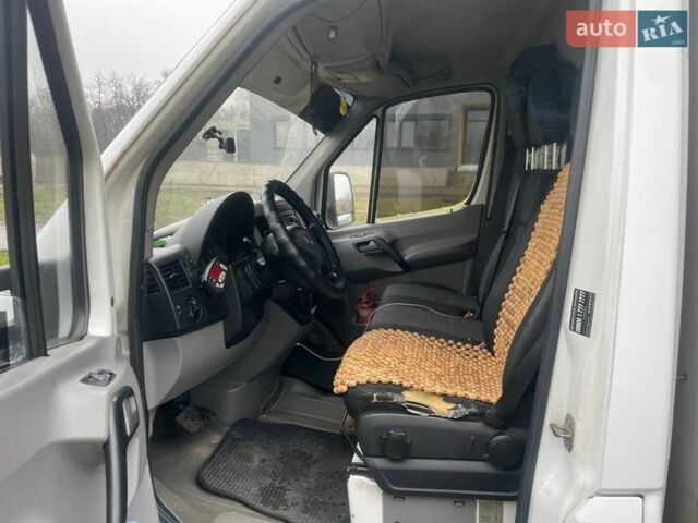 Белый Мерседес Sprinter, объемом двигателя 3 л и пробегом 912 тыс. км за 15700 $, фото 23 на Automoto.ua
