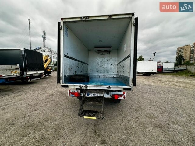 Белый Мерседес Sprinter, объемом двигателя 2.15 л и пробегом 387 тыс. км за 10500 $, фото 4 на Automoto.ua