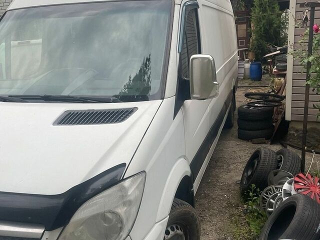 Білий Мерседес Sprinter, об'ємом двигуна 2.15 л та пробігом 300 тис. км за 9500 $, фото 19 на Automoto.ua