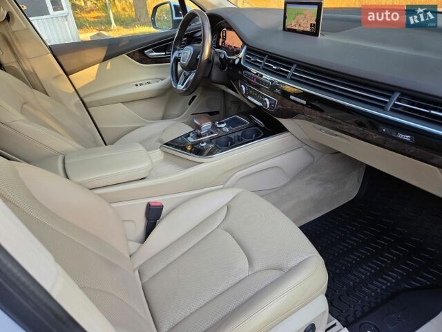 Белый Мерседес Sprinter, объемом двигателя 2.99 л и пробегом 785 тыс. км за 12800 $, фото 7 на Automoto.ua