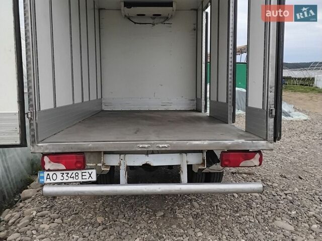 Белый Мерседес Sprinter, объемом двигателя 3 л и пробегом 520 тыс. км за 12500 $, фото 2 на Automoto.ua