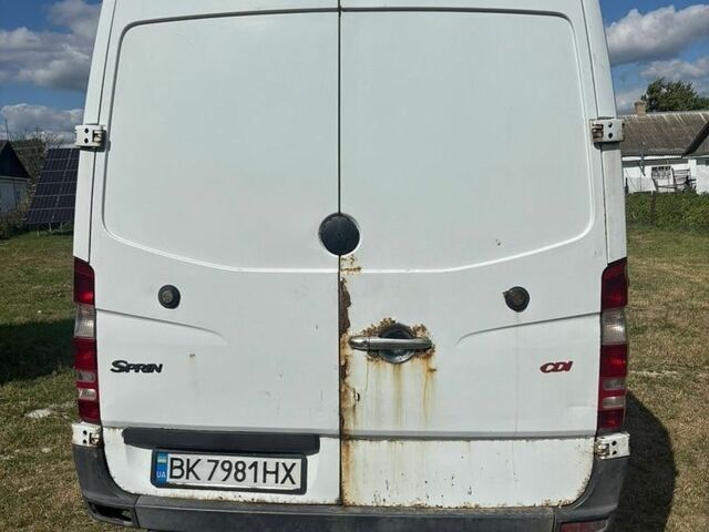 Білий Мерседес Sprinter, об'ємом двигуна 2.15 л та пробігом 770 тис. км за 9000 $, фото 5 на Automoto.ua