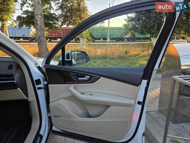 Белый Мерседес Sprinter, объемом двигателя 2.99 л и пробегом 785 тыс. км за 12800 $, фото 5 на Automoto.ua