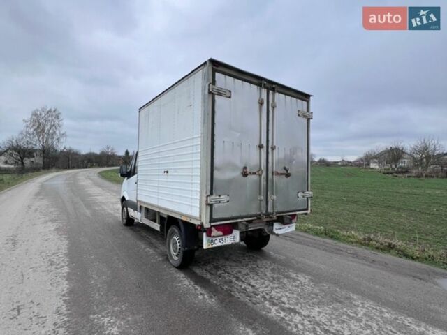 Белый Мерседес Sprinter, объемом двигателя 2.15 л и пробегом 400 тыс. км за 5500 $, фото 3 на Automoto.ua