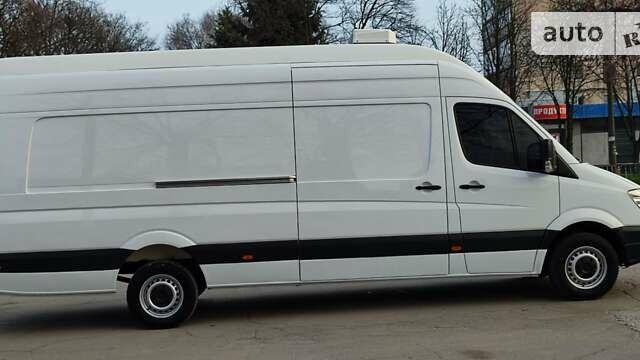 Белый Мерседес Sprinter, объемом двигателя 2.2 л и пробегом 320 тыс. км за 10900 $, фото 6 на Automoto.ua