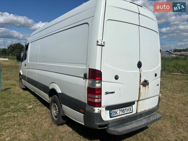 Белый Мерседес Sprinter, объемом двигателя 2.15 л и пробегом 770 тыс. км за 10000 $, фото 6 на Automoto.ua