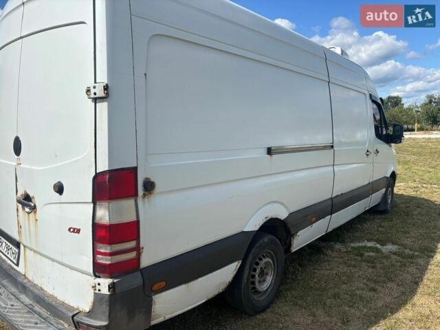 Білий Мерседес Sprinter, об'ємом двигуна 2.15 л та пробігом 770 тис. км за 9000 $, фото 4 на Automoto.ua