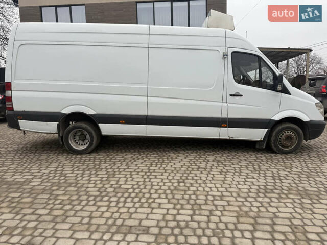 Белый Мерседес Sprinter, объемом двигателя 2.99 л и пробегом 700 тыс. км за 14500 $, фото 3 на Automoto.ua