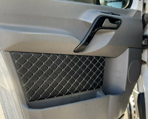 Белый Мерседес Sprinter, объемом двигателя 2.99 л и пробегом 180 тыс. км за 20000 $, фото 1 на Automoto.ua