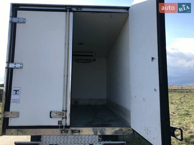 Белый Мерседес Sprinter, объемом двигателя 2.9 л и пробегом 318 тыс. км за 23900 $, фото 5 на Automoto.ua