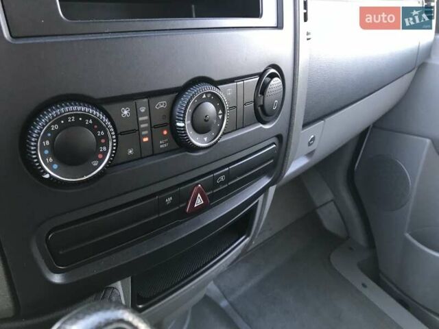 Белый Мерседес Sprinter, объемом двигателя 2.9 л и пробегом 318 тыс. км за 23900 $, фото 36 на Automoto.ua