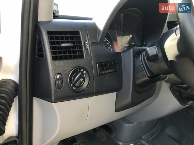 Белый Мерседес Sprinter, объемом двигателя 2.9 л и пробегом 318 тыс. км за 23900 $, фото 27 на Automoto.ua