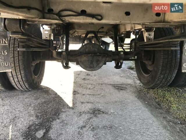Белый Мерседес Sprinter, объемом двигателя 2.9 л и пробегом 318 тыс. км за 23900 $, фото 19 на Automoto.ua