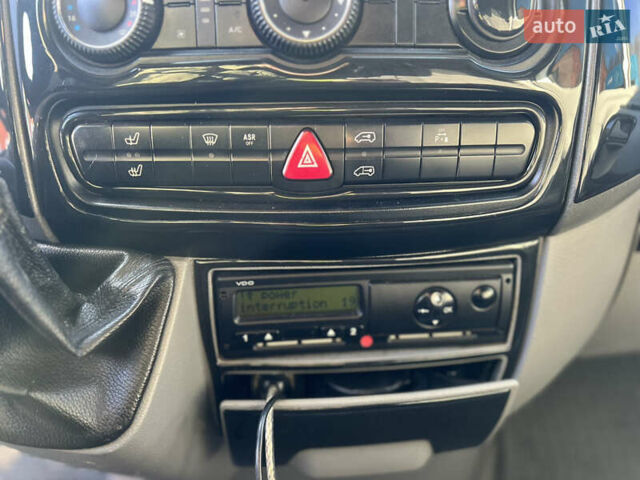 Белый Мерседес Sprinter, объемом двигателя 2.99 л и пробегом 180 тыс. км за 20000 $, фото 4 на Automoto.ua