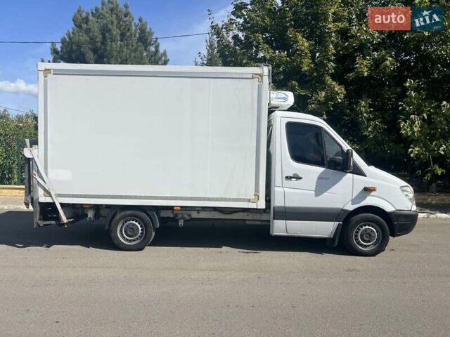 Белый Мерседес Sprinter, объемом двигателя 2.2 л и пробегом 352 тыс. км за 12500 $, фото 7 на Automoto.ua