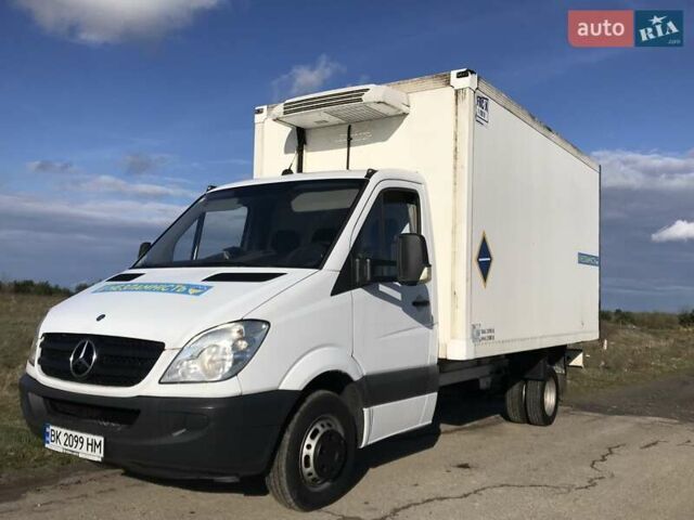 Белый Мерседес Sprinter, объемом двигателя 2.9 л и пробегом 318 тыс. км за 23900 $, фото 1 на Automoto.ua