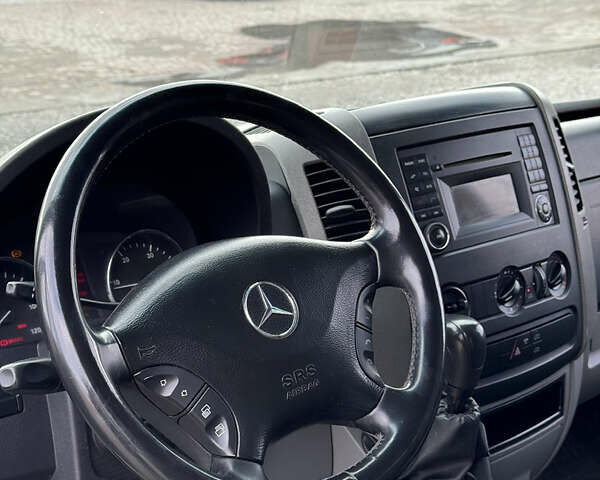 Білий Мерседес Sprinter, об'ємом двигуна 2.14 л та пробігом 583 тис. км за 13700 $, фото 8 на Automoto.ua