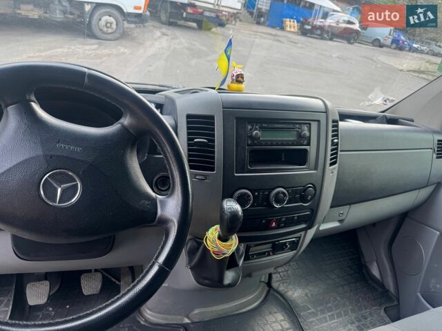 Белый Мерседес Sprinter, объемом двигателя 2.14 л и пробегом 608 тыс. км за 14500 $, фото 7 на Automoto.ua