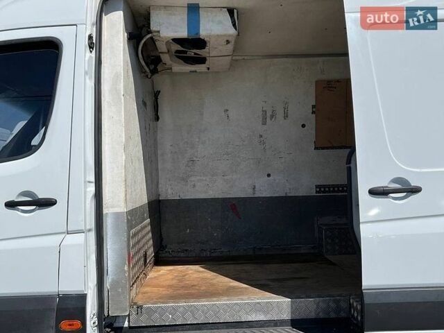 Белый Мерседес Sprinter, объемом двигателя 2.9 л и пробегом 481 тыс. км за 9000 $, фото 4 на Automoto.ua