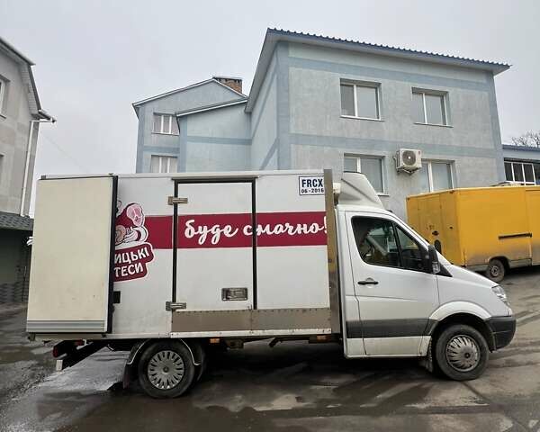 Белый Мерседес Sprinter, объемом двигателя 2.14 л и пробегом 600 тыс. км за 13000 $, фото 3 на Automoto.ua