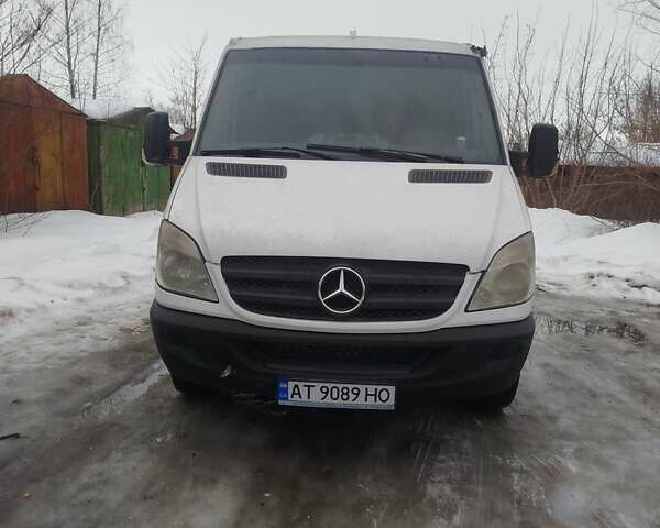 Білий Мерседес Sprinter, об'ємом двигуна 2.14 л та пробігом 720 тис. км за 11500 $, фото 1 на Automoto.ua