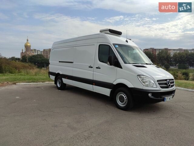Белый Мерседес Sprinter, объемом двигателя 0 л и пробегом 281 тыс. км за 29900 $, фото 3 на Automoto.ua