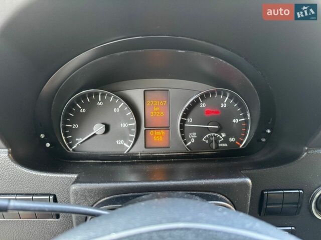 Белый Мерседес Sprinter, объемом двигателя 2.14 л и пробегом 273 тыс. км за 13300 $, фото 15 на Automoto.ua