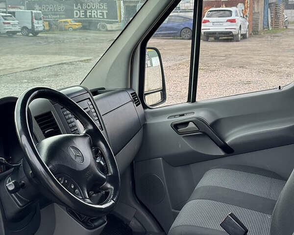 Білий Мерседес Sprinter, об'ємом двигуна 2.14 л та пробігом 583 тис. км за 13700 $, фото 9 на Automoto.ua