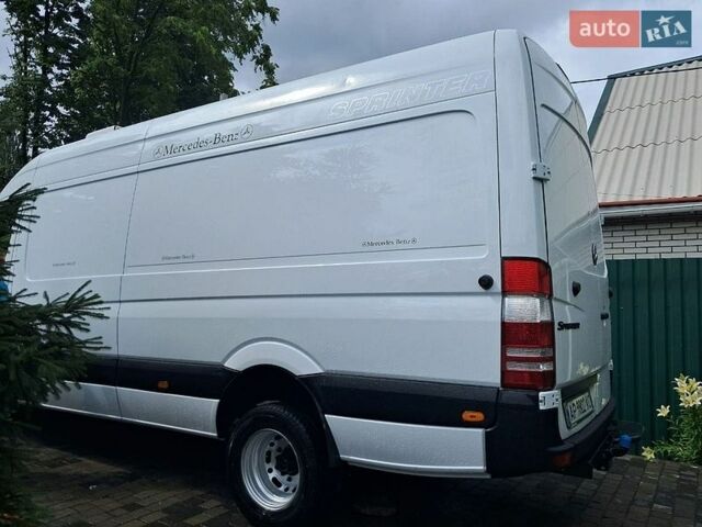 Белый Мерседес Sprinter, объемом двигателя 2.69 л и пробегом 10 тыс. км за 19800 $, фото 2 на Automoto.ua