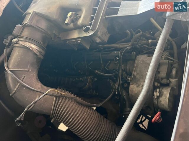 Белый Мерседес Sprinter, объемом двигателя 2.14 л и пробегом 310 тыс. км за 12500 $, фото 6 на Automoto.ua