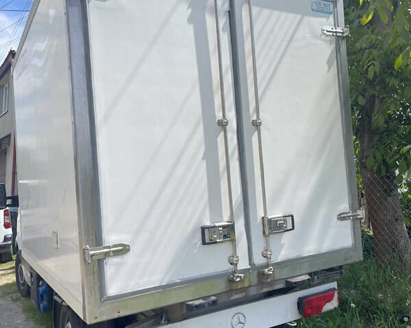 Белый Мерседес Sprinter, объемом двигателя 2.14 л и пробегом 350 тыс. км за 14200 $, фото 3 на Automoto.ua