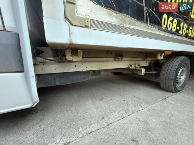 Белый Мерседес Sprinter, объемом двигателя 2.14 л и пробегом 363 тыс. км за 13000 $, фото 3 на Automoto.ua