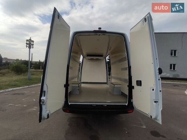 Белый Мерседес Sprinter, объемом двигателя 0 л и пробегом 281 тыс. км за 30500 $, фото 39 на Automoto.ua