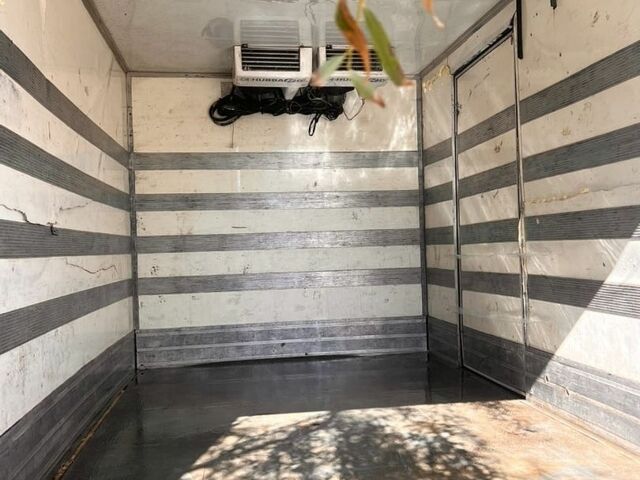 Білий Мерседес Sprinter, об'ємом двигуна 3.2 л та пробігом 400 тис. км за 12500 $, фото 12 на Automoto.ua