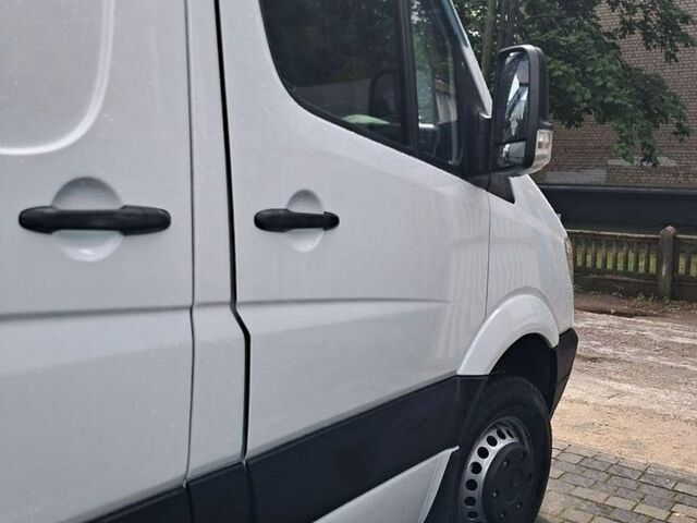 Белый Мерседес Sprinter, объемом двигателя 2.69 л и пробегом 10 тыс. км за 19800 $, фото 3 на Automoto.ua