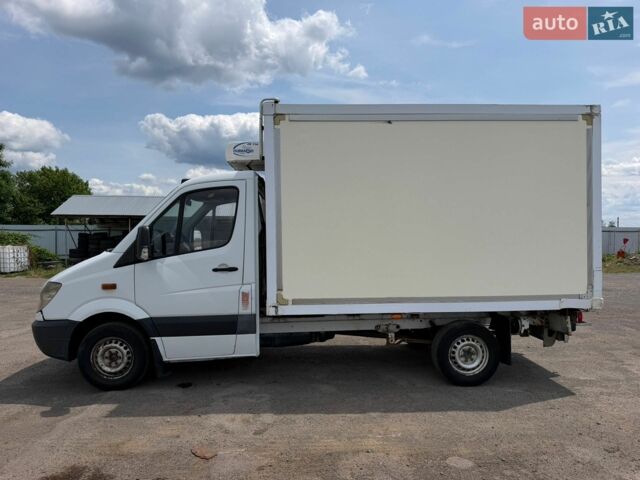 Белый Мерседес Sprinter, объемом двигателя 2.14 л и пробегом 630 тыс. км за 9000 $, фото 1 на Automoto.ua