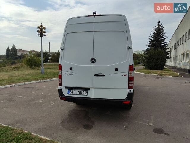 Белый Мерседес Sprinter, объемом двигателя 0 л и пробегом 281 тыс. км за 30500 $, фото 9 на Automoto.ua