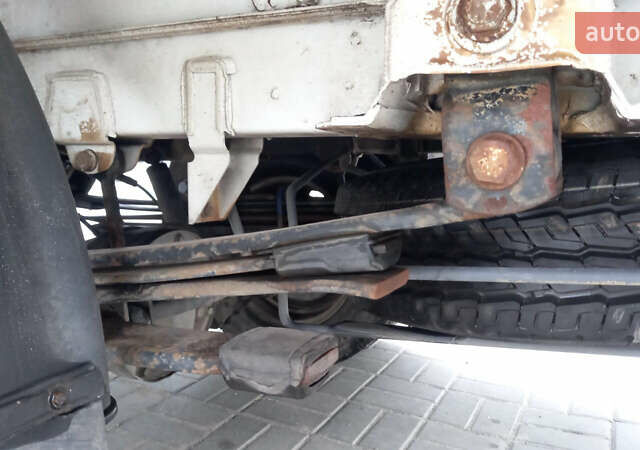 Білий Мерседес Sprinter, об'ємом двигуна 2.69 л та пробігом 320 тис. км за 22000 $, фото 6 на Automoto.ua