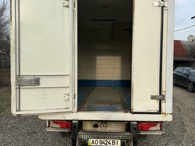 Белый Мерседес Sprinter, объемом двигателя 2.14 л и пробегом 363 тыс. км за 13000 $, фото 13 на Automoto.ua