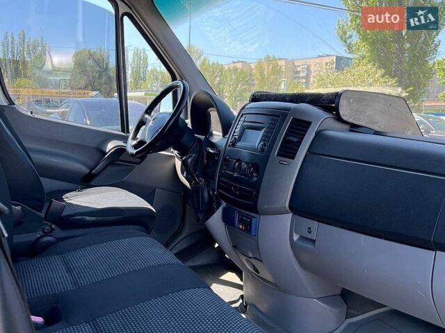 Белый Мерседес Sprinter, объемом двигателя 2.9 л и пробегом 481 тыс. км за 9000 $, фото 16 на Automoto.ua