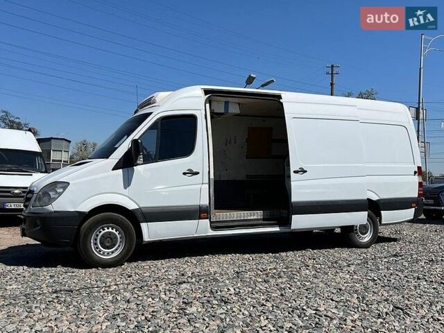 Белый Мерседес Sprinter, объемом двигателя 2.9 л и пробегом 481 тыс. км за 9000 $, фото 3 на Automoto.ua