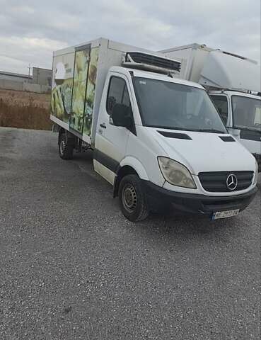 Белый Мерседес Sprinter, объемом двигателя 2.1 л и пробегом 724 тыс. км за 7500 $, фото 5 на Automoto.ua
