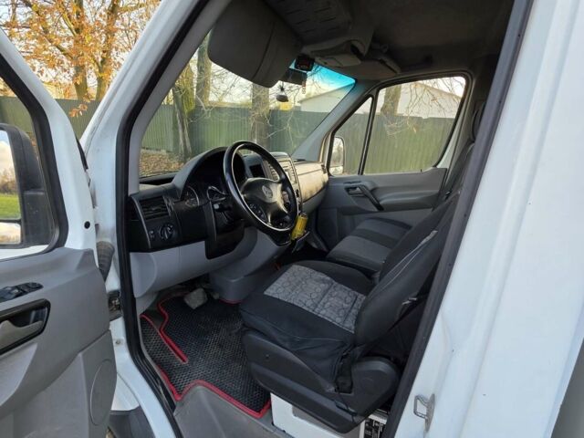 Белый Мерседес Sprinter, объемом двигателя 2.14 л и пробегом 350 тыс. км за 13990 $, фото 20 на Automoto.ua
