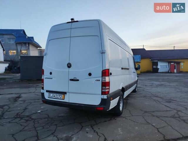 Белый Мерседес Sprinter, объемом двигателя 0 л и пробегом 281 тыс. км за 28500 $, фото 8 на Automoto.ua
